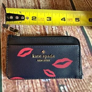 Kate Spade Madison Lip Toss Top Zip Card Holder